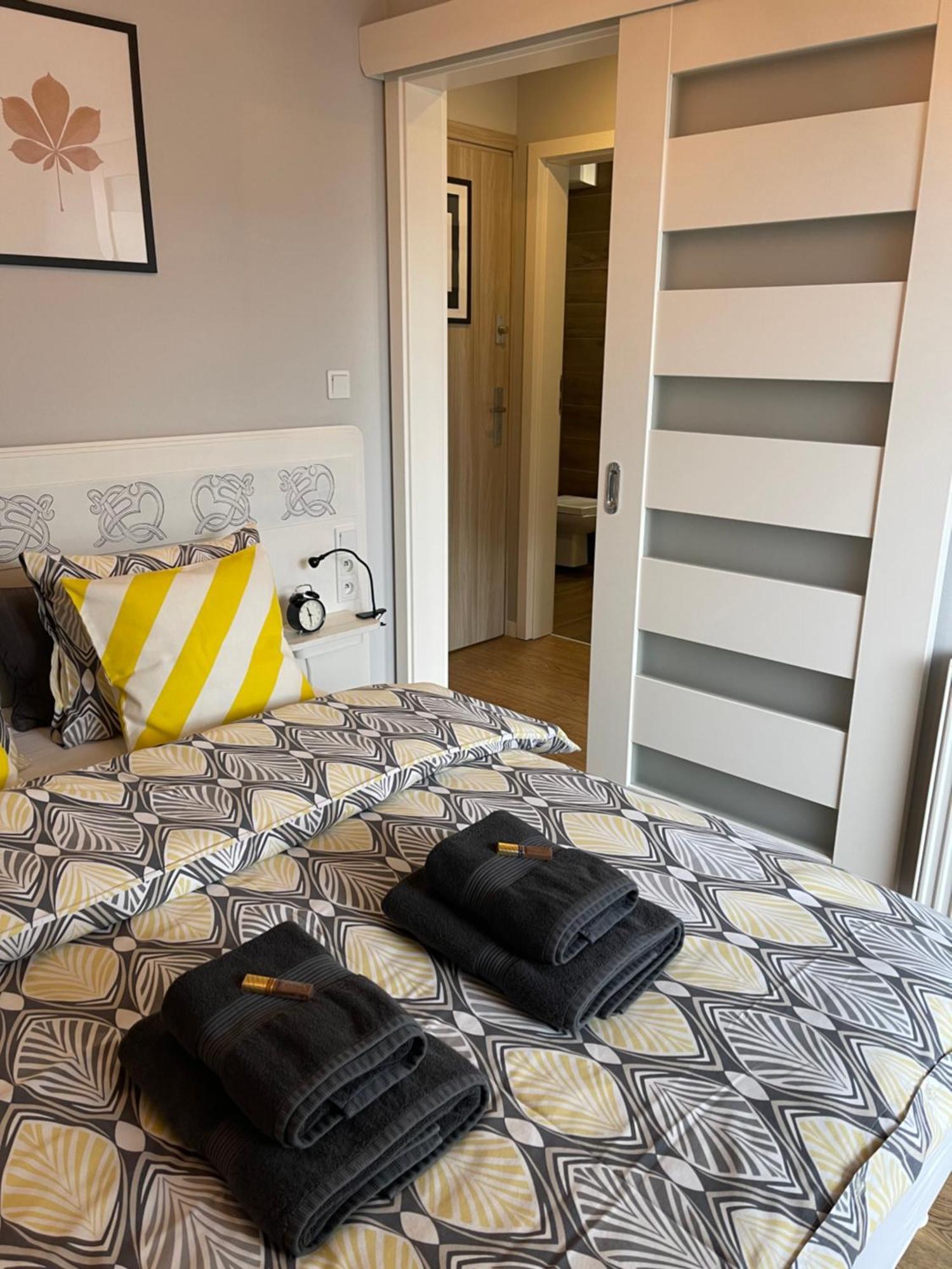 Sunflower Apartment Old Town Краків Екстер'єр фото