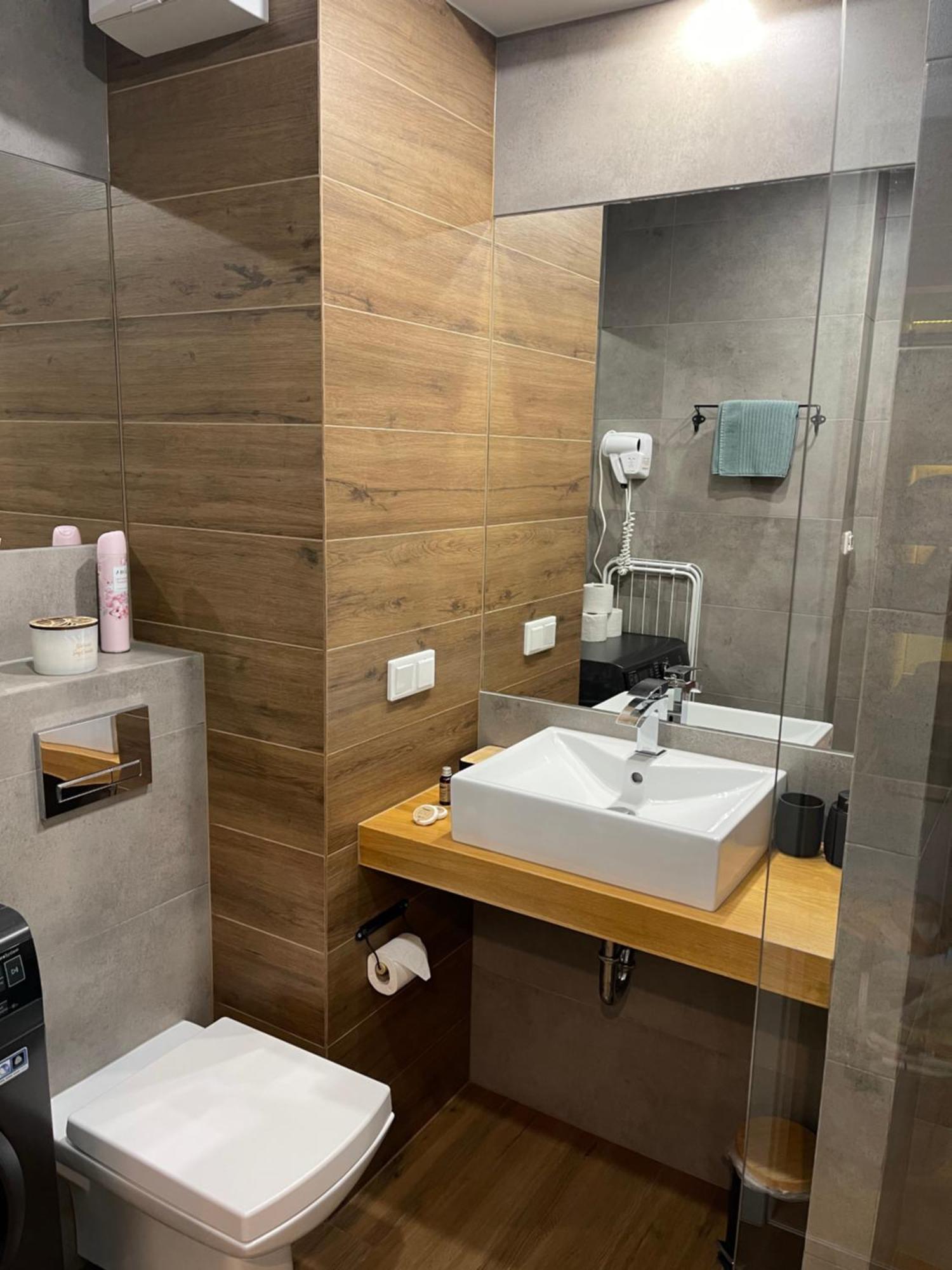 Sunflower Apartment Old Town Краків Екстер'єр фото